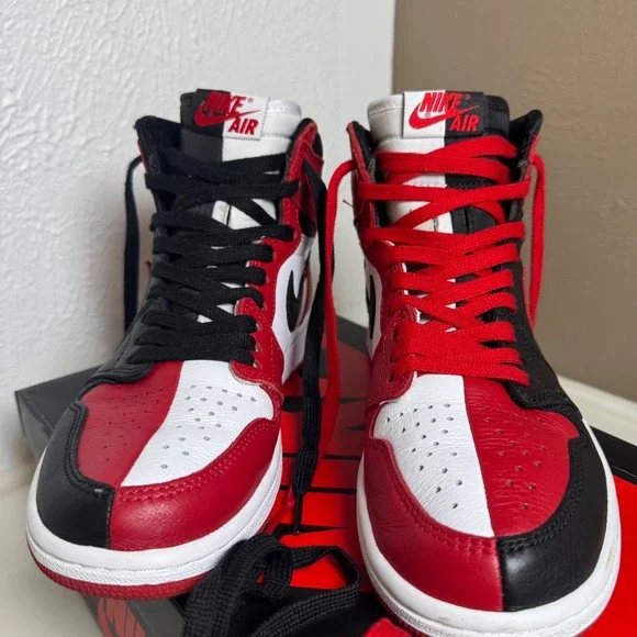 Nike Air Jordan 1 OG NRG Homage to Home Mens Sneakers Size 6.5 - Picture 5 of 16
